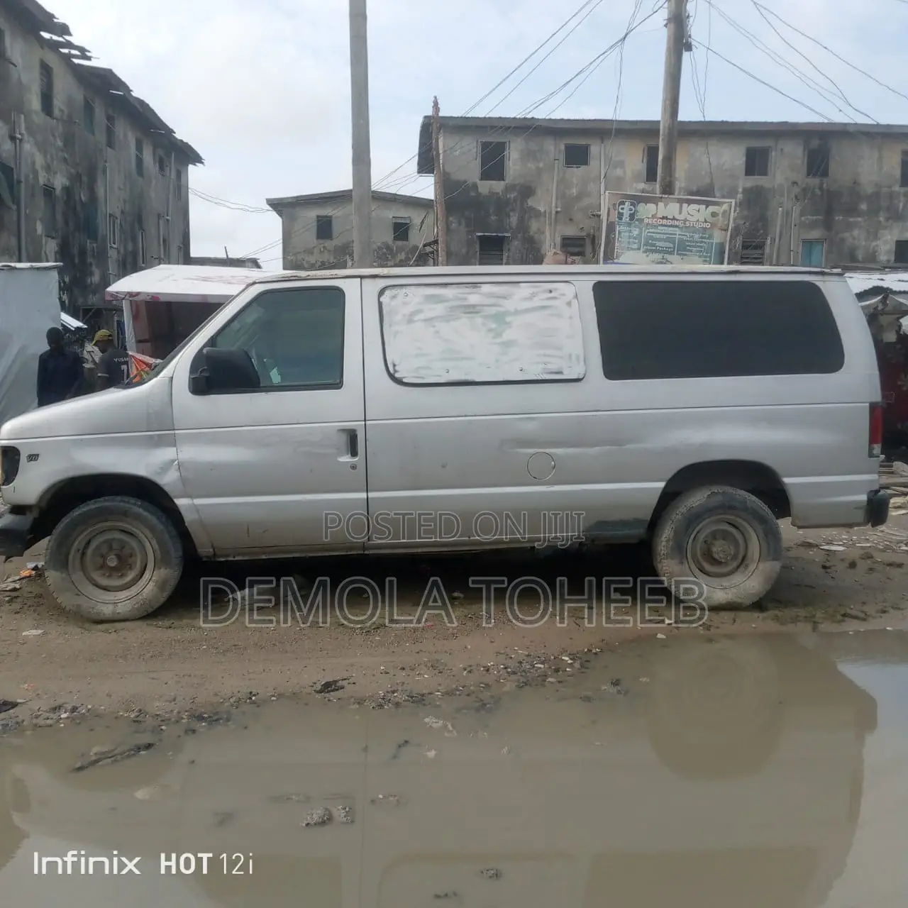 Ford E350 2003 Grey