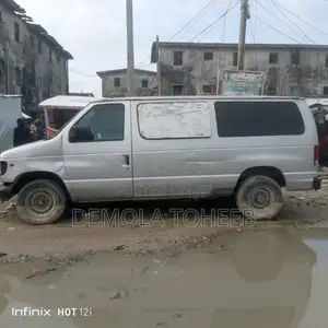 Ford E350 2003 Grey