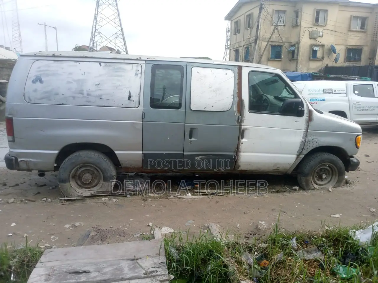 Ford E350 2003 Grey