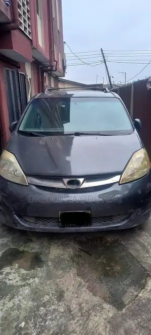 Toyota Sienna 2006 Gray