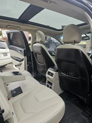 Ford Edge Titanium FWD 2018 Gray