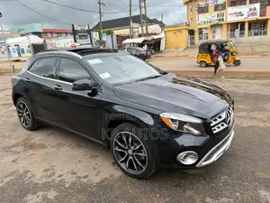 Mercedes-Benz GLA 250 2016 Black
