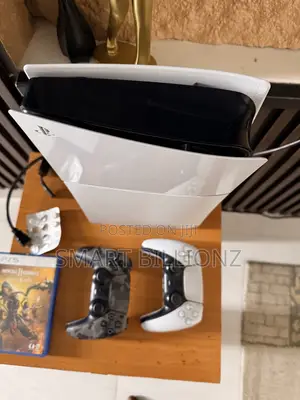 Extremely Few Months Used PS5 Slim
