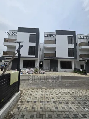 5bdrm Duplex in Mabushi for sale