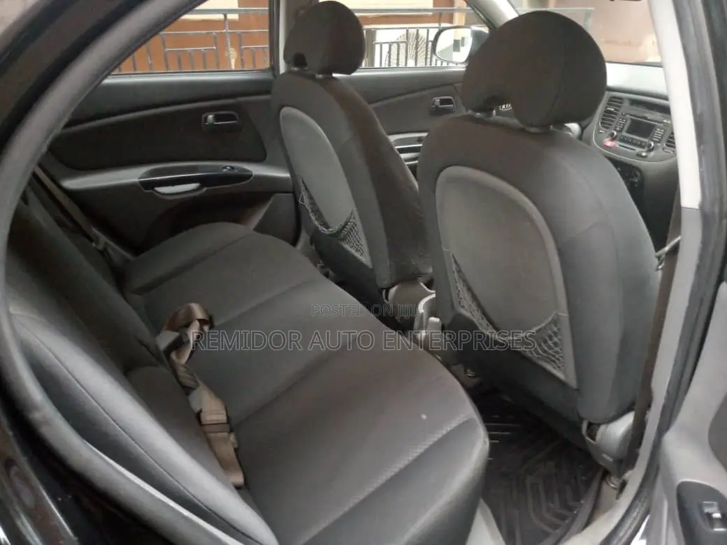 Kia Rio 2011 Black