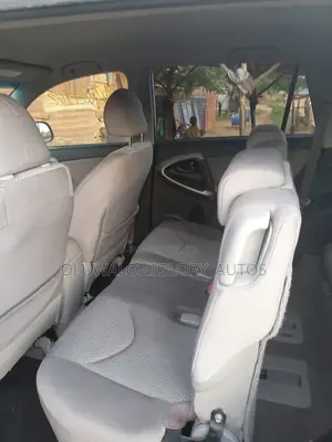Toyota RAV4 2.2 D-4D 2008 Silver