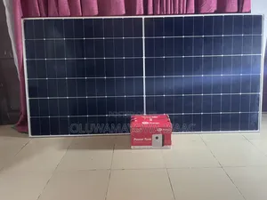 Itel Power Tank 500/1000w With a 590w Solar Panel