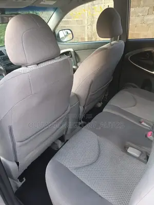 Toyota RAV4 2.2 D-4D 2008 Silver
