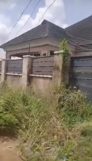 3bdrm Block of Flats in Benin City for sale