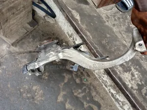 Audi Q8 Front Hub