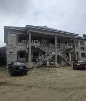 6bdrm Block of Flats in Rumuheiwo, Port-Harcourt for sale