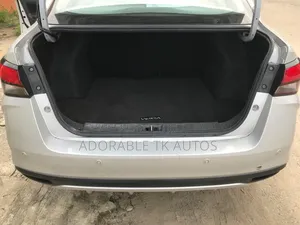 Nissan Sentra 2021 Silver