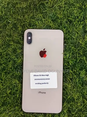 Apple iPhone XS Max 64 GB Gold