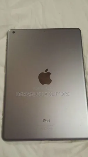 Apple iPad 9.7 32 GB Silver