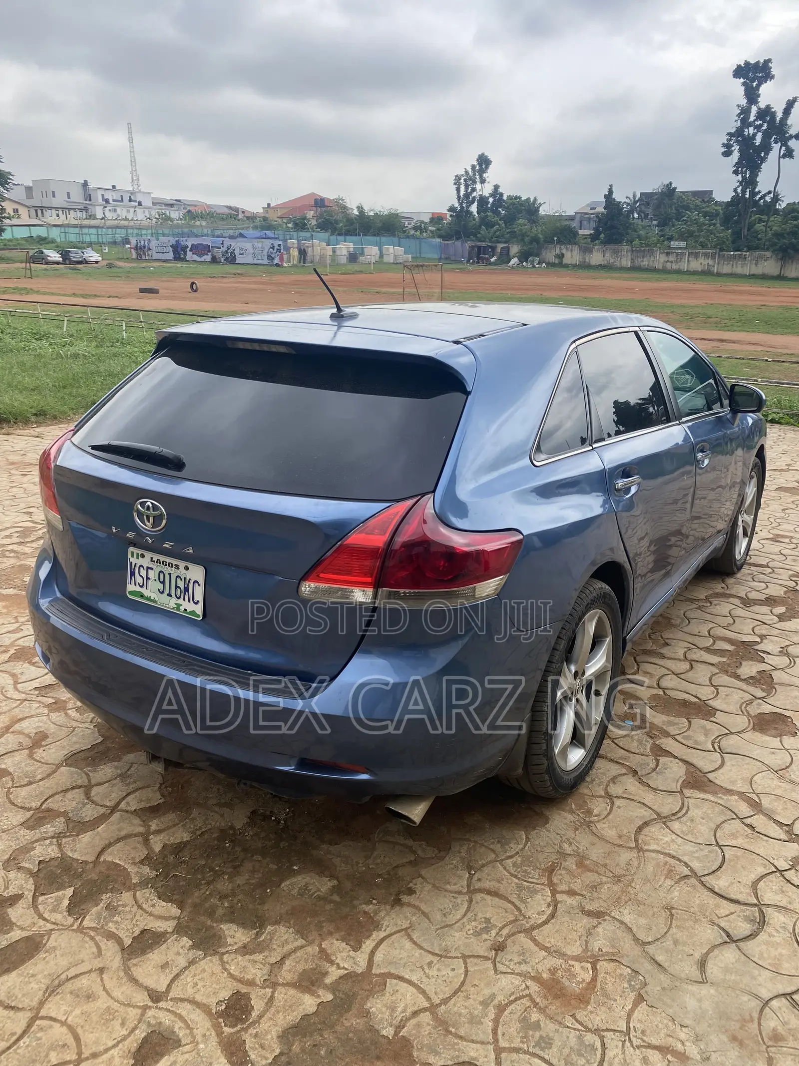 Toyota Venza 2011 Blue