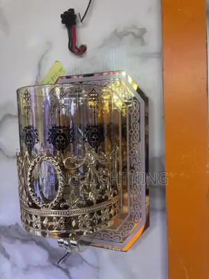 Luxury Modern Wall Light Elegant Gold Black Design