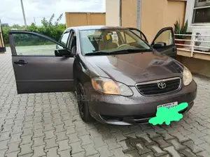 Toyota Corolla 2005 Gray