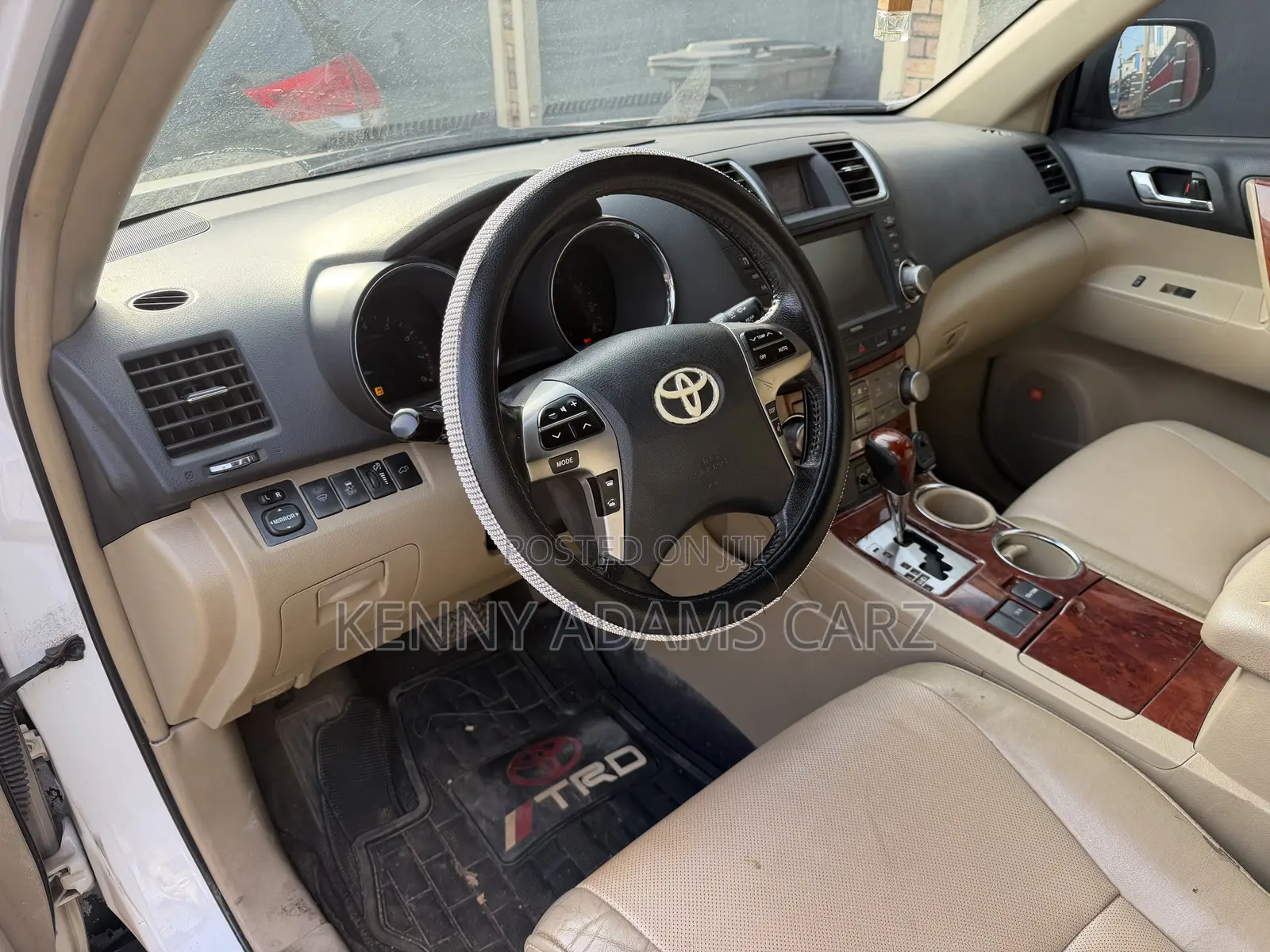 Toyota Highlander Limited 2011 White