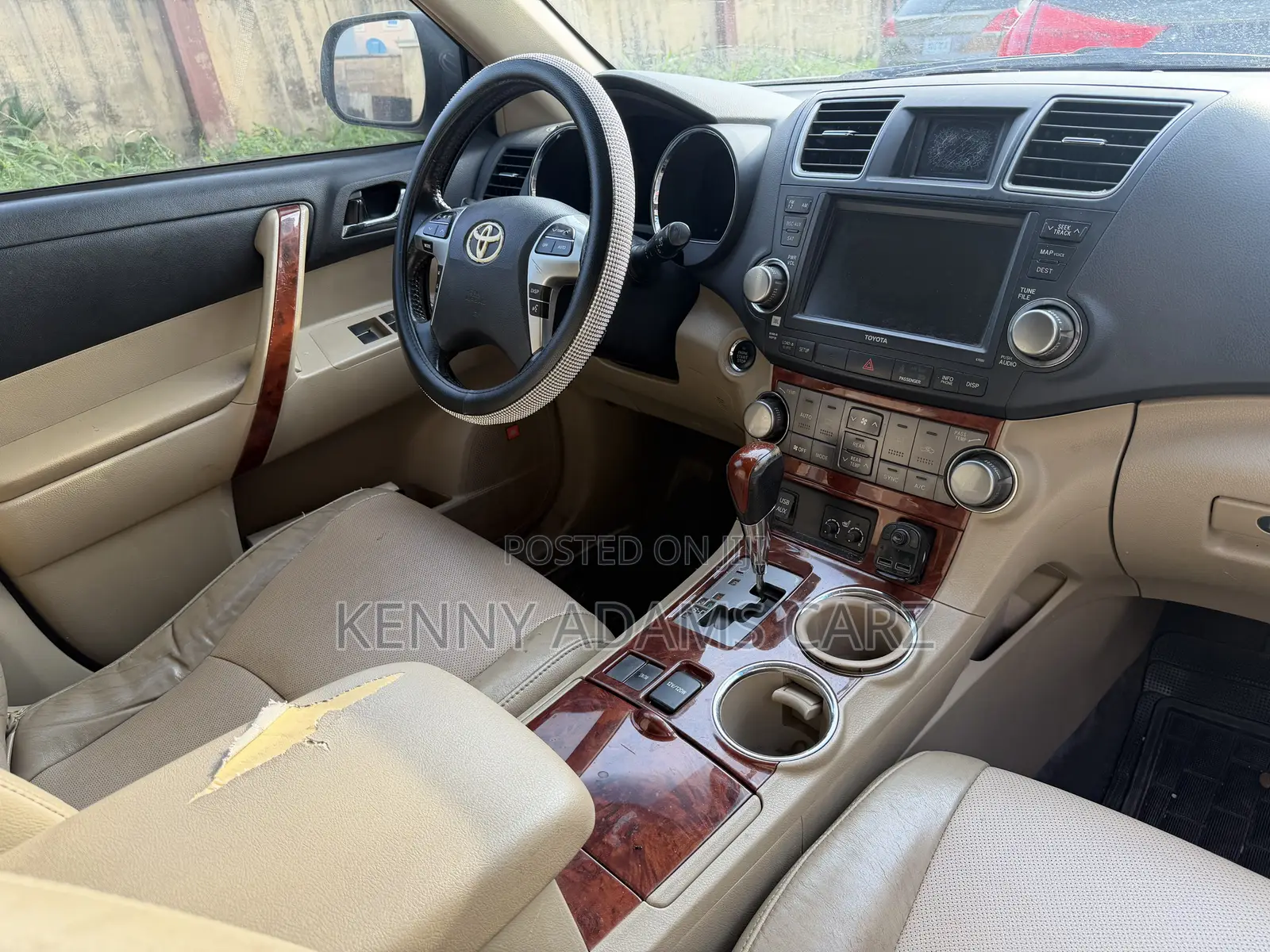 Toyota Highlander Limited 2011 White