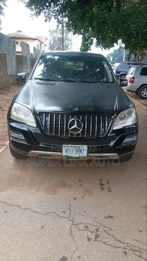 Mercedes-Benz M Class 2010 Black