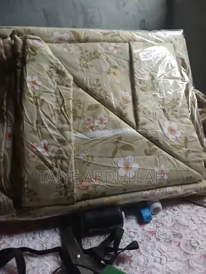 Standard 6by6 Bedsheets and 4 Pillowcases