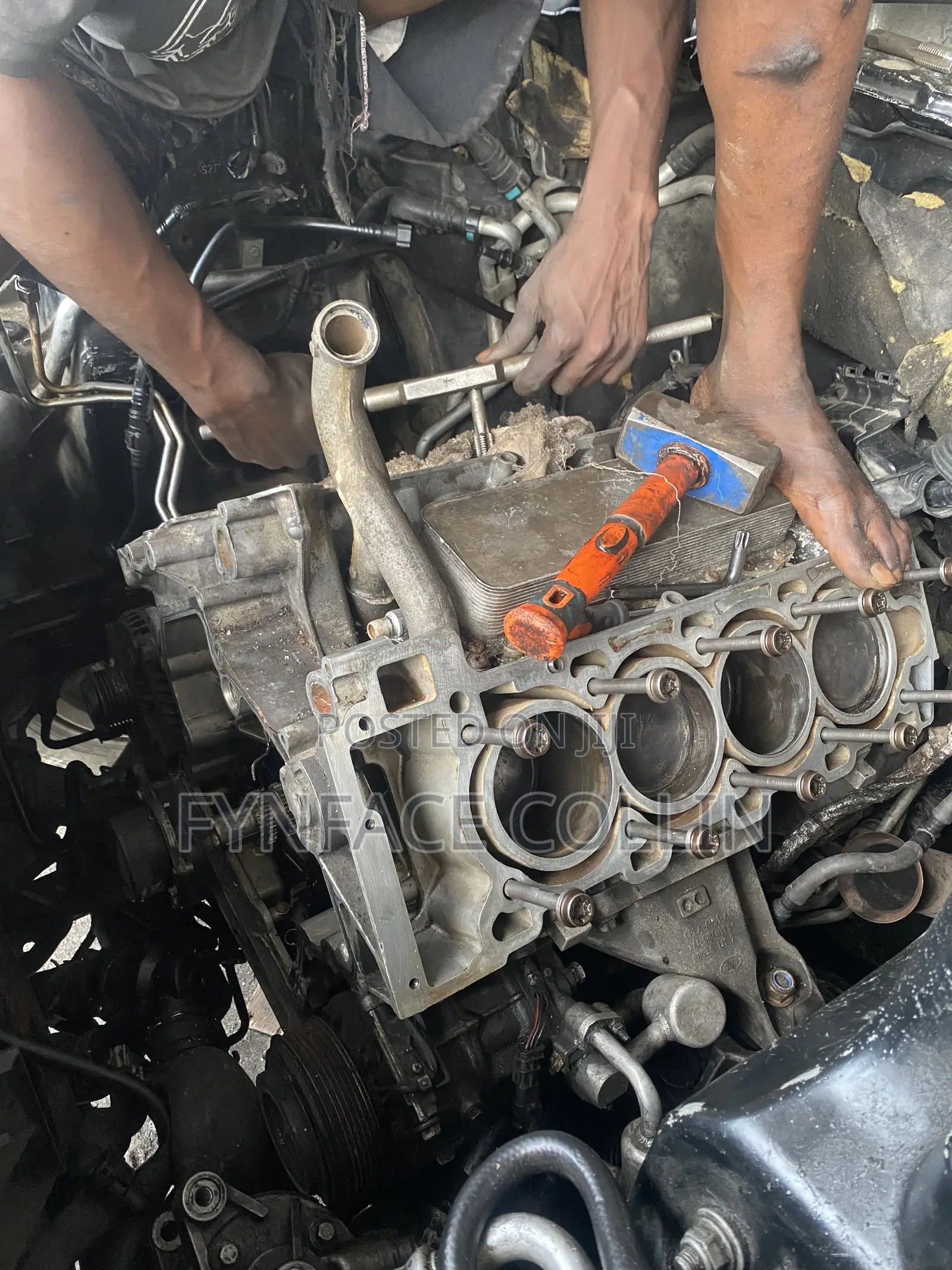 Range Rover Mechanic