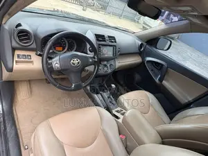 Toyota RAV4 3.5 Limited 2010 Gray