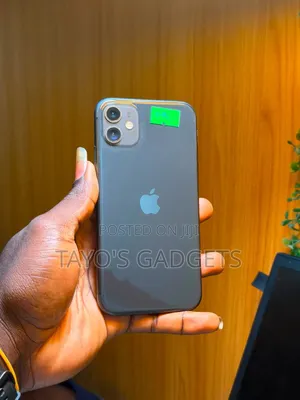 Apple iPhone 11 64 GB Black