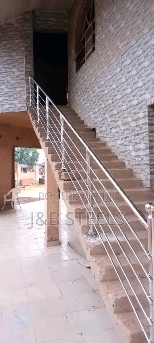 Gold Sculling Handrail Design