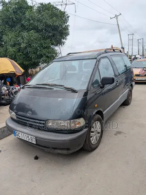 Toyota Previa 2000 Gray