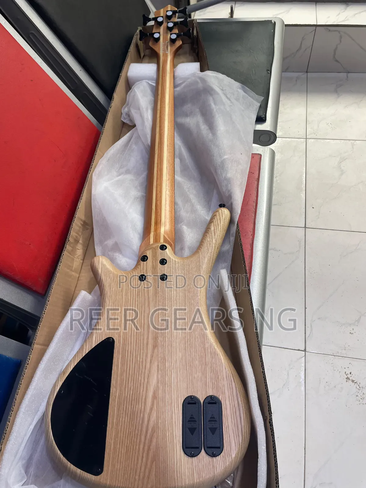 Original Guson 5 Strings Active Bass Guitar Double Battery