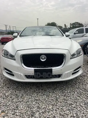Jaguar XJ 4.2 Super V8 Automatic 2010 White