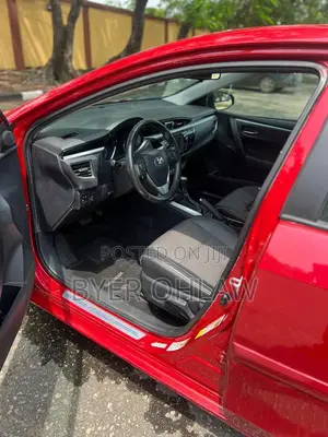 Toyota Corolla 2015 Red