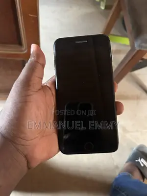 Apple iPhone 7 Plus 32 GB Black