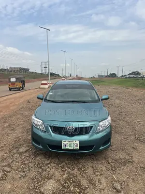 Toyota Corolla 2011 Green