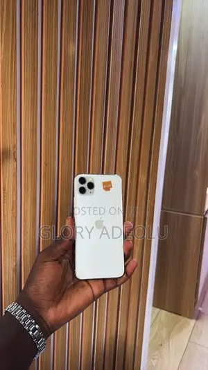 Apple iPhone 11 Pro Max 64 GB White