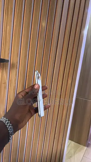 Apple iPhone 11 Pro Max 64 GB White