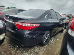 Toyota Camry XSE 4dr Sedan (3.5L 6cyl 6A) 2017 Black