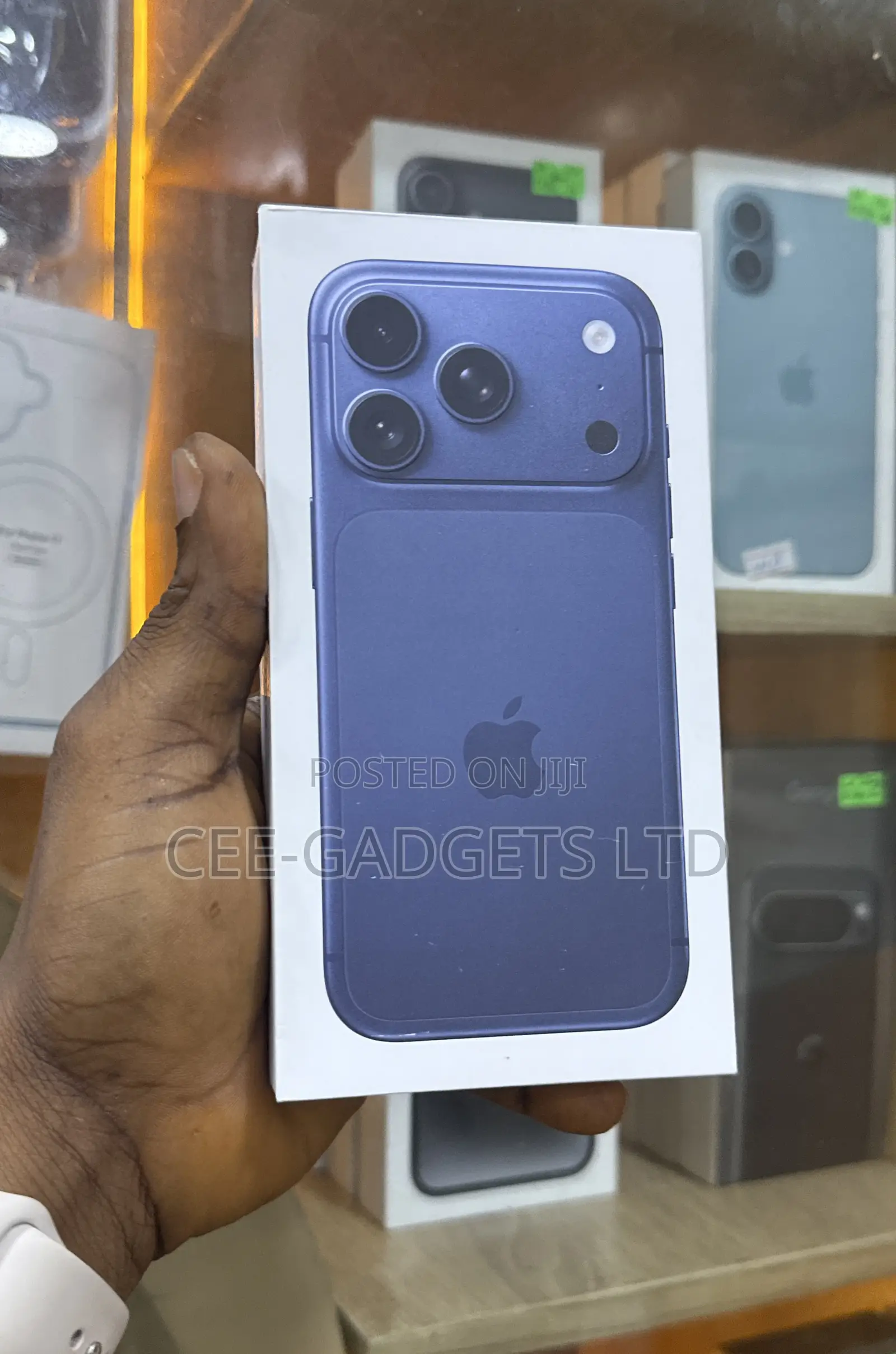 New Apple iPhone 17 Pro 256 GB Blue