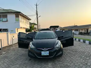 Hyundai Elantra 2014 Red
