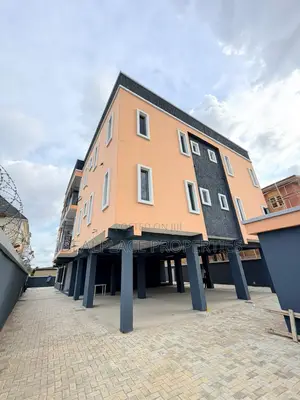 3bdrm Apartment in Gbagada for sale