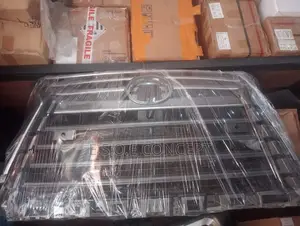 Lexus LX570 Front Grill 2019