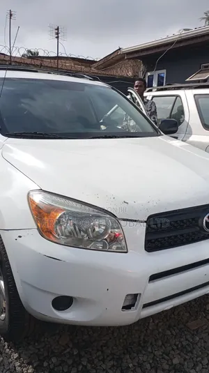 Toyota RAV4 2008 White