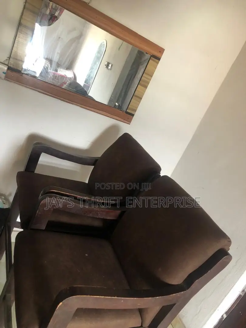 Quick Sales Studio Mirror Light, Studio Chiars and a Single Mirror