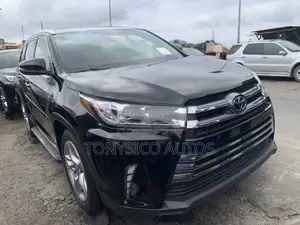 Toyota Highlander Limited Platinum 4dr SUV (3.5L 6cyl 6A) 2015 Black