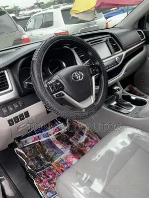 Toyota Highlander Limited Platinum 4dr SUV (3.5L 6cyl 6A) 2015 Black