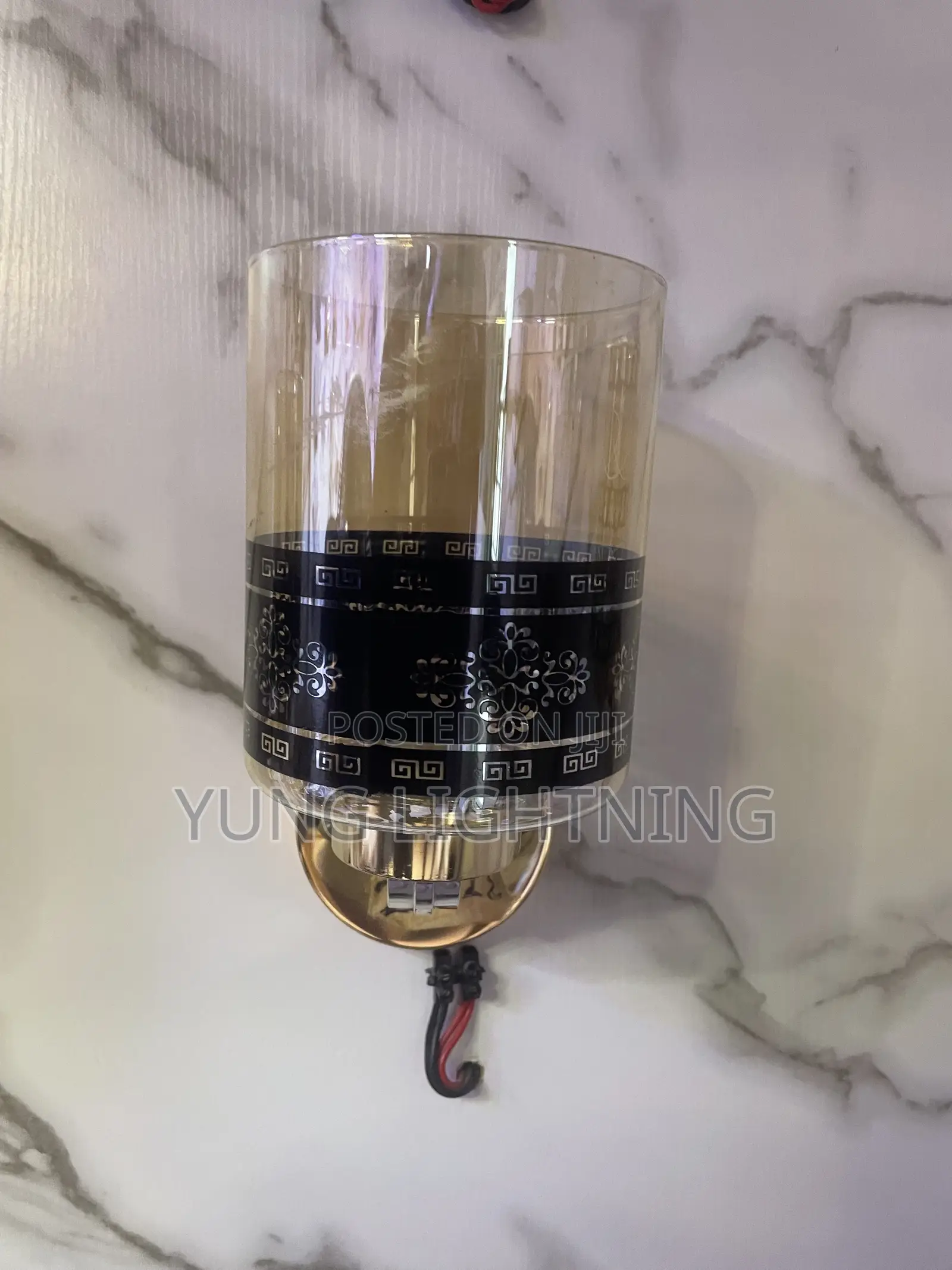 Luxury Modern Wall Light Elegant Gold Black Design