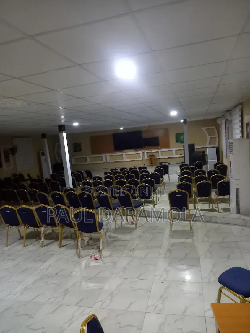 Commerical Building for Sale