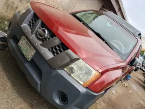 Nissan Xterra 2006 Red