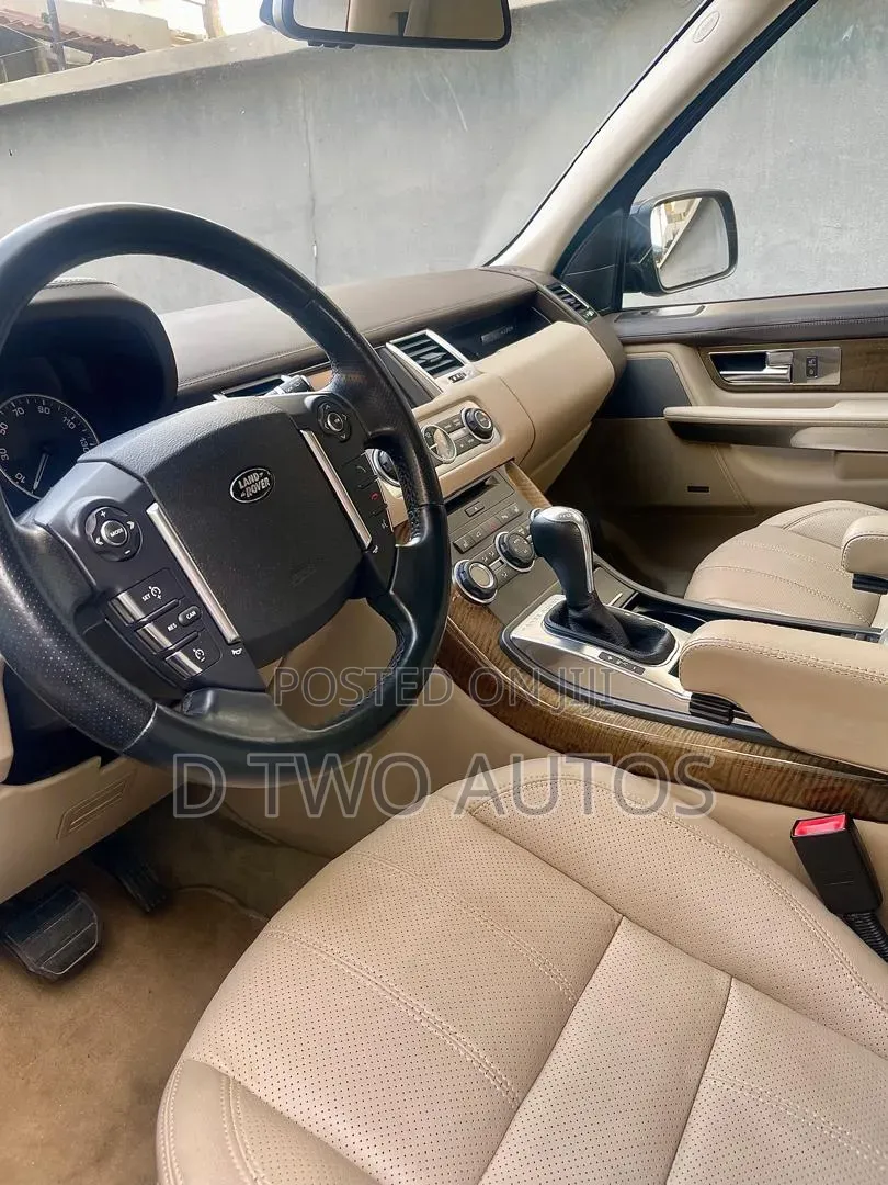Land Rover Range Rover Sport 2012 Black